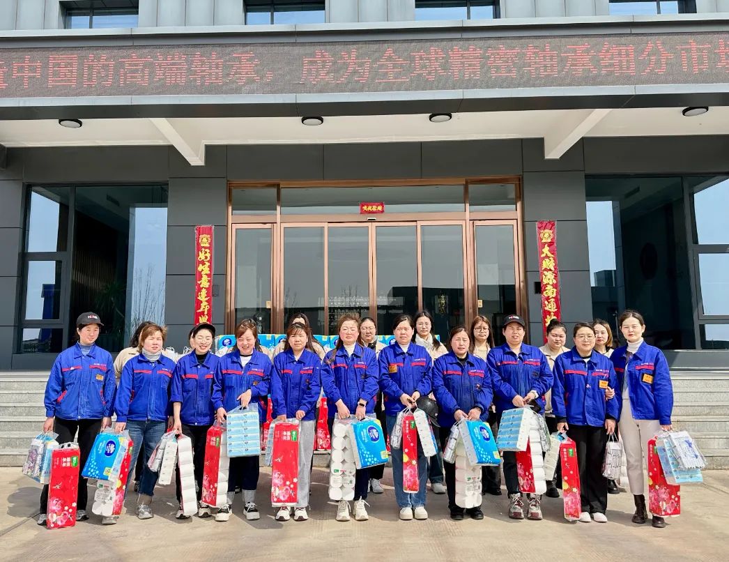 女性的力量 從不渺小一一鴻元的女神們節日快樂！